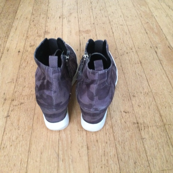 MIA Christie Camo Wedge sneakers women’s size 8 - Picture 4 of 5